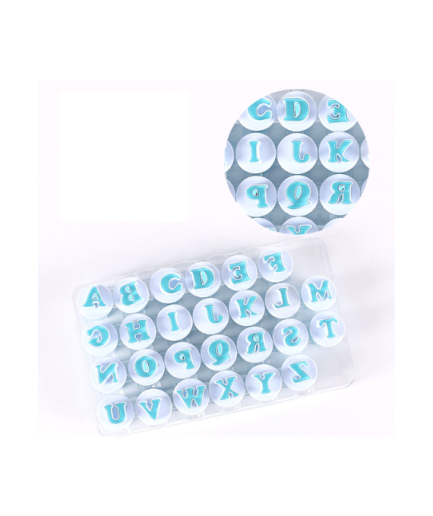 Ensemble de Moules à Biscuits avec Lettres de l'Alphabet