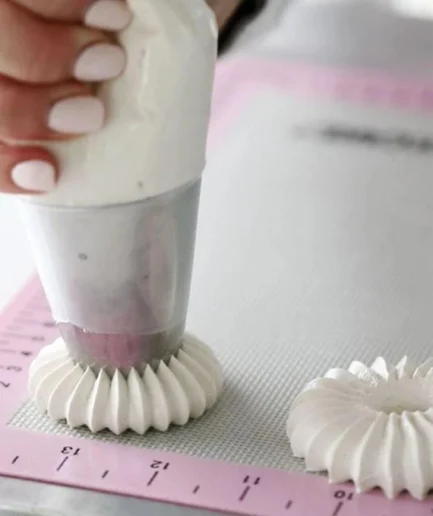 Douille inox Sultane à Religieuse "Tube01" - Silikomart